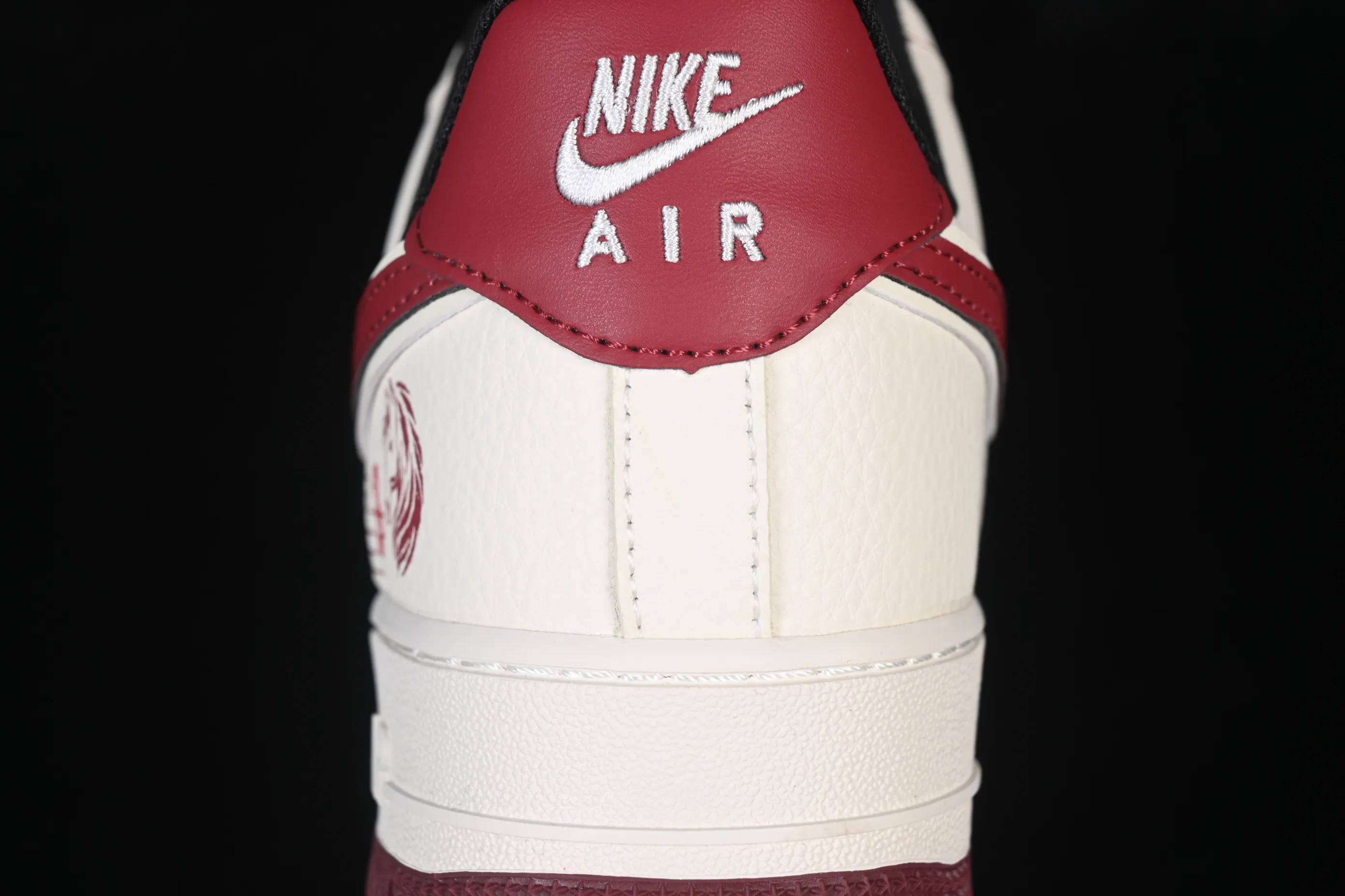 All categories Nk Air Force 1 Air Force series Nk Air Force 1 Low Air Force low-top Nike Air Force 1'07 Low Limited to the Year of the Horse, immediate success Air Force 1 low-top casual sneakers DN1688-823